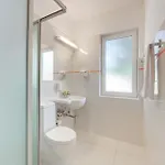 1 Bedroom Stunning In *