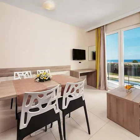 1 Bedroom Lovely In